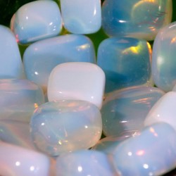 pierres roulées d'opaline bleue