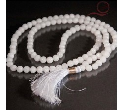 Mala in wgite agate