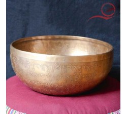Beautiful singing bowl engraved by hand