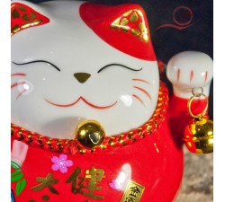 Chat maneki neko rouge, en ceramique à lyon