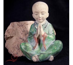 petit moine en meditation a lyon