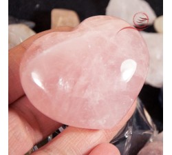 Coeur en quartz rose, pierre naturelle à Lyon