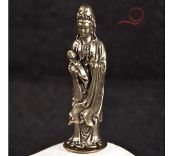 mini statue en laiton guan yin